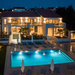 Laresidenza Istria Apartment